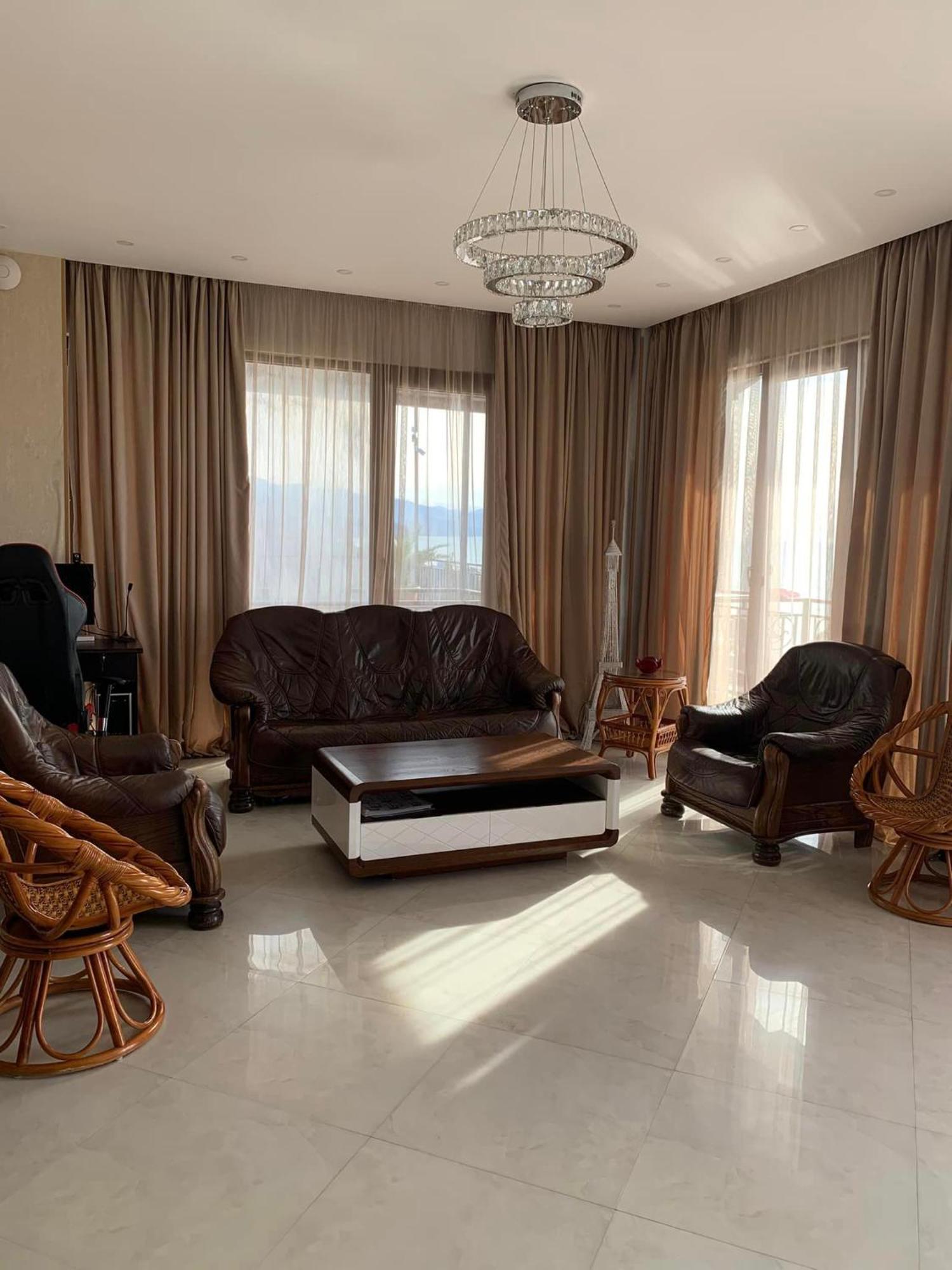 White House Chakvi Hotel Exterior photo